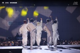 สมมงวงบอยกรุ๊ปที่ควรค่าแก่การถูกรัก! POW อัดฉีดเพอร์ฟอร์แมนซ์สาดความสุข 3 ชั่วโมงเต็มอิ่ม เมืองไทยคือเซฟโซน! ยอร์ช เปิดใจทั้งน้ำตากลางเวทีคอนเสิร์ต #POWERFULYOUTH_inBKK